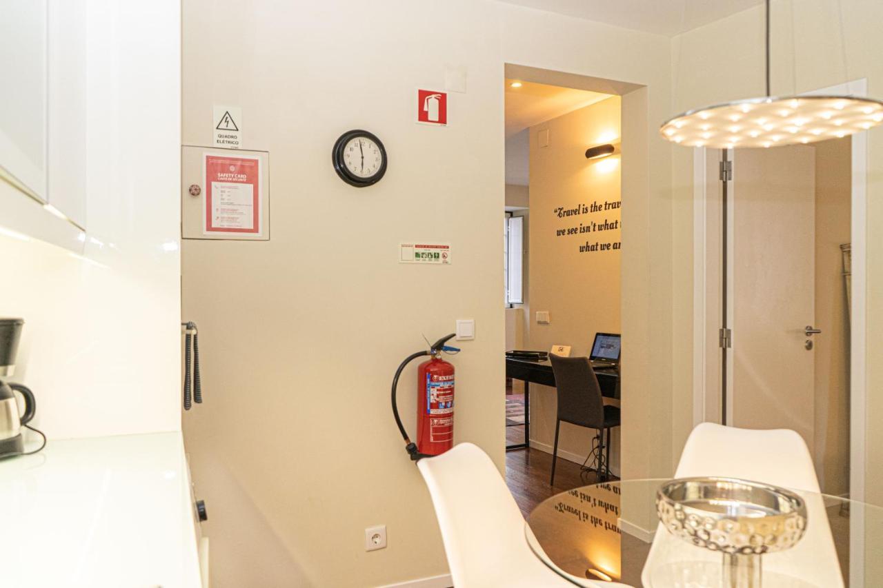 Chiado Homes - 1 Lisbon Luaran gambar